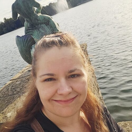 https://www.alealibris.de/wp-content/uploads/2026/05/LucyStorm-500x500.jpeg